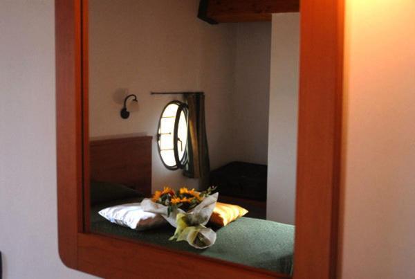 Carlo'S Hotel Castagneto Carducci Szoba fotó