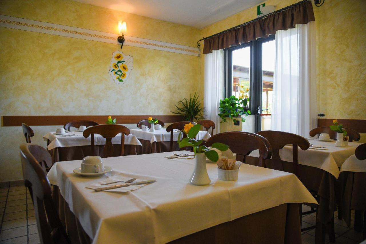 Carlo'S Hotel Castagneto Carducci Kültér fotó